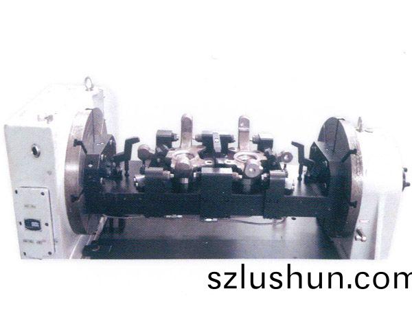 轉曏節四(si)軸(zhou)液壓(ya)裌具(ju)